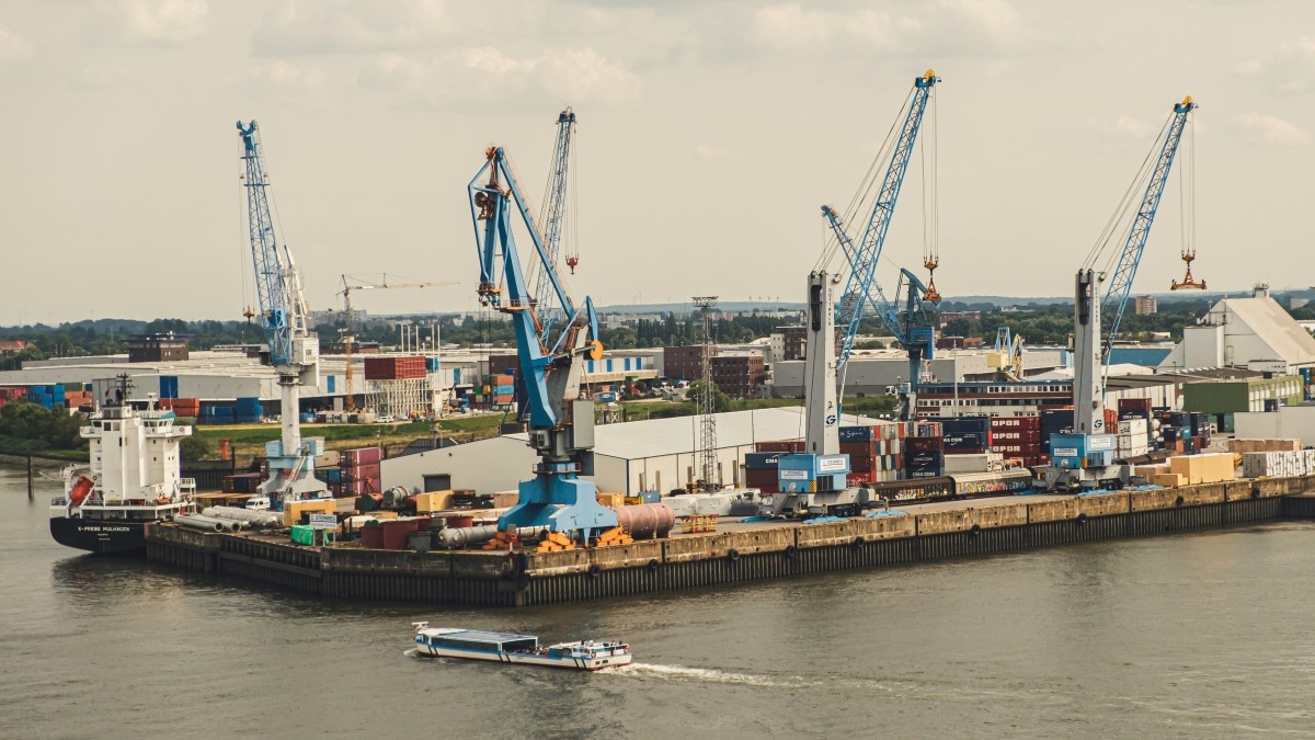 Rotterdam Limanı'nın Dijital Dönüşüm Süreci ve Küresel Lojistikteki Rolü